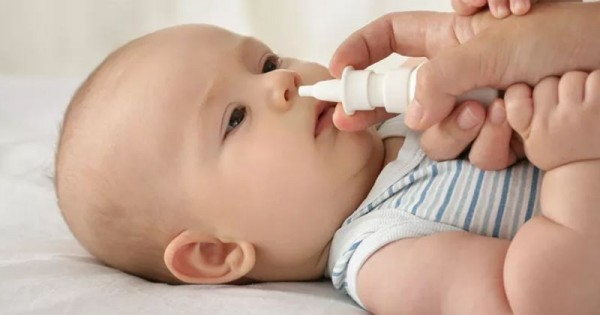 cara membersihkan hidung bayi