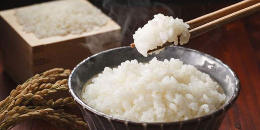 Cara Mengatasi Nasi yang Kebanyakan Air